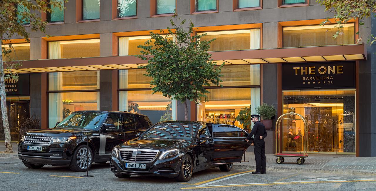 Hotel The One Barcelona Gl Esterno foto The entrance of The Landmark